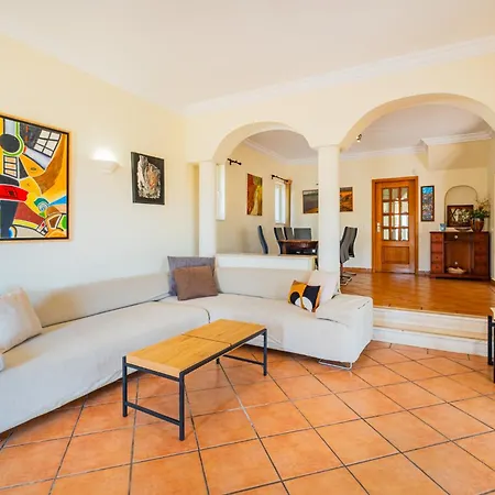 Вілла Okapi By Atlantic Places *